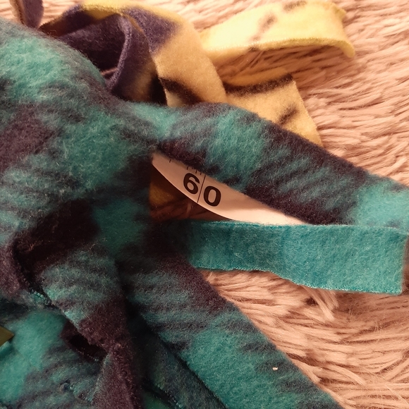 Fleece Scarves - New- 2 in set - Picture 5 of 5